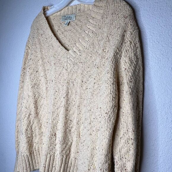 Cabela's Sweater - Picture 4 of 8